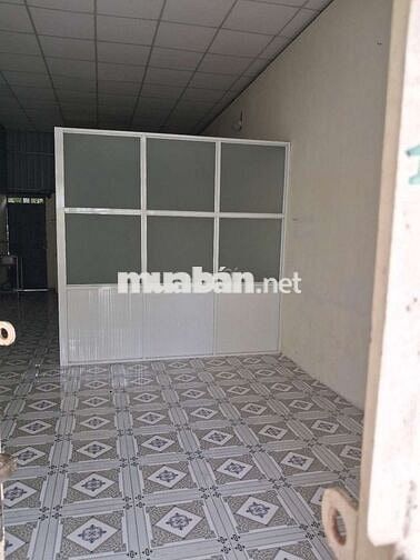 Nhà mặt tiền đường Nguyễn Chi Thanh sân vườn rộng , thoáng mát, 3tr