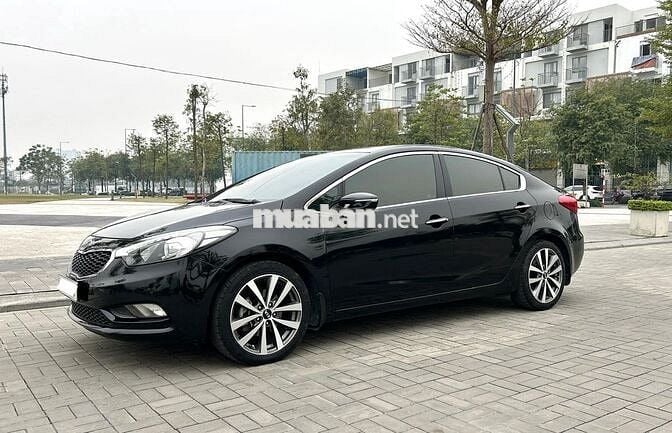 Kia K3 1.6AT 2015 màu đen cọp