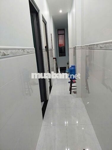 Bán Gấp Nhà Lầu 1 Xẹt, ngay Chợ Hưng Long, 1ty350tr