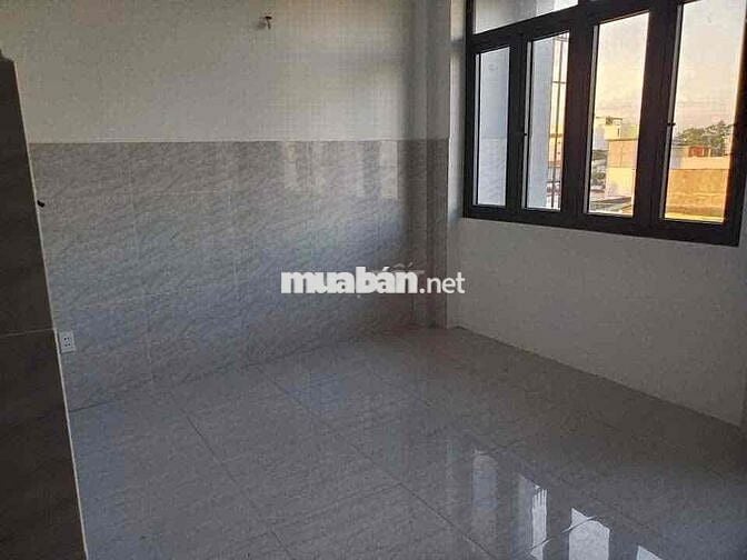 PHÒNG BAN CÔNG NHÀ MỚI NGAY GÒ DẦU GẦN ÂU CƠ GIÁ SIÊU RẺ