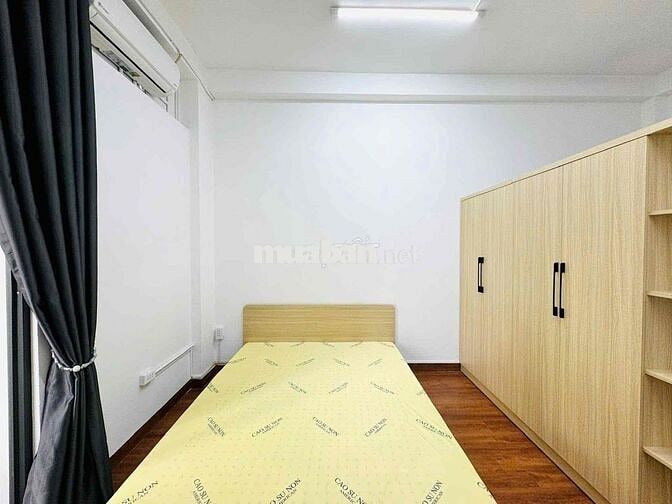 Cho thuê gấp căn hộ siêu đẹp có bancon rộng vị trí trung tâm Phú Nhuân