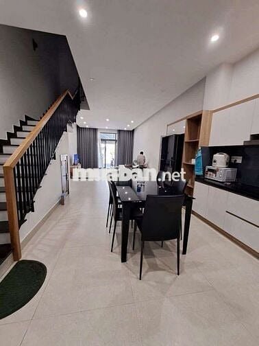 🏡CHO THUÊ NHÀ 3 TẦNG MT HOÀNG BÍCH SƠN 4 PHÒNG NGỦ GẦN BIỂN