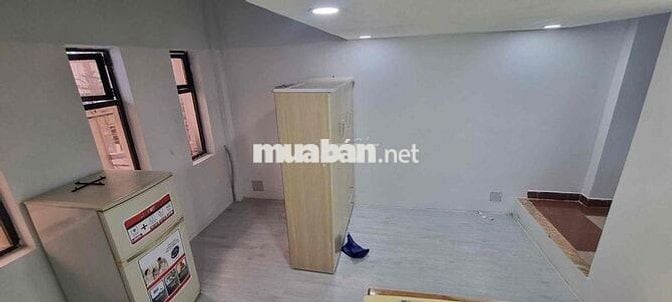 PHÒNG DẠNG STUDIO CHO THUÊ GÁC RỘNG,CÓ CỬA SỔ MÀ GIÁ HẠT DẺ Ở TÂN BÌNH