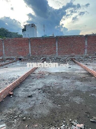 ĐẤT 57M2 - NGANG 4,2 x 13,7 SỔ VUÔNG VỨC