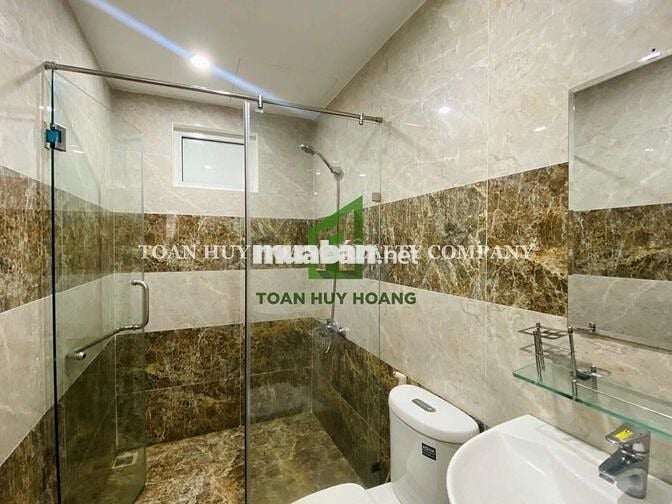 Nhà đẹp 4 tầng gần Vincom Đà Nẵng 4 phòng ngủ hiện đại