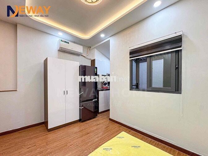 STUDIO BAN CÔNG NỘI THẤT CAO CẤP KẾ BÊN ĐẦM SEN