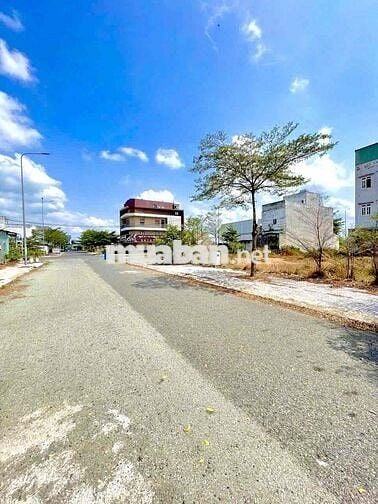 BÁN GẤP LÔ GÓC NỀN BIỆT THỰ 191m2 GIÁ 3tỷ6 THƯƠNG LƯỢNG TRỰC TIẾP
