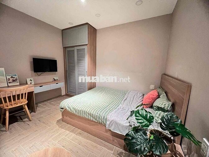 PHÒNG STUDIO TONE NÂU SIÊU HIẾM TRỐNG