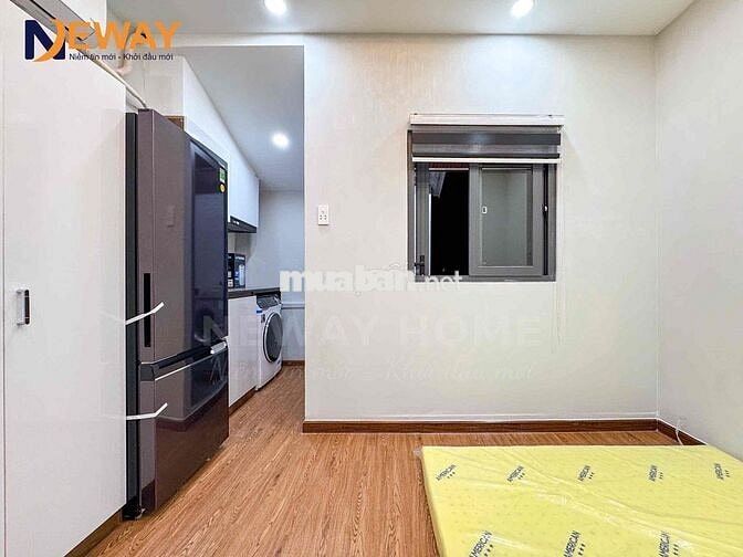 STUDIO BAN CÔNG NỘI THẤT CAO CẤP KẾ BÊN ĐẦM SEN