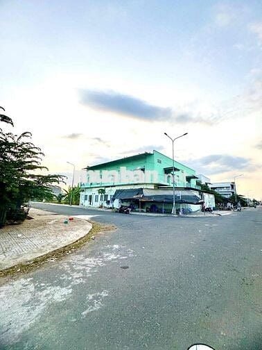 BÁN GẤP LÔ GÓC NỀN BIỆT THỰ 191m2 GIÁ 3tỷ6 THƯƠNG LƯỢNG TRỰC TIẾP
