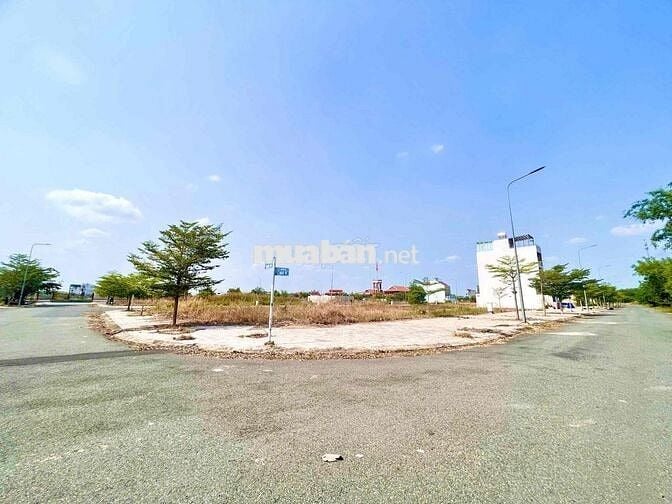 BÁN GẤP LÔ GÓC NỀN BIỆT THỰ 191m2 GIÁ 3tỷ6 THƯƠNG LƯỢNG TRỰC TIẾP