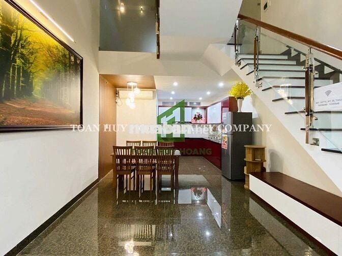 Nhà đẹp 4 tầng gần Vincom Đà Nẵng 4 phòng ngủ hiện đại