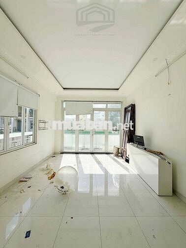 ♻️CHO THUÊ MẶT BẰNG GÓC 2 MẶT TIỀN 1 TRỆT 3 LẦU, GẦN BẾN NINH KIỀU