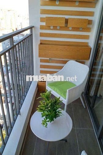 Wilton gần cầu Sài Gòn 3pn như hình 21 triệu. Căn 2pn giá 18 triệu.