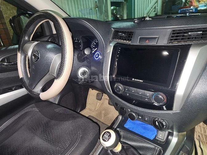 Nissan Navara 2015 SL 2.5MT 4WD - 140000 km