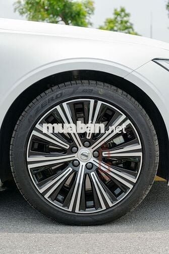 Volvo S90 2025 LWB Ultimate B6 AWD - 300 km