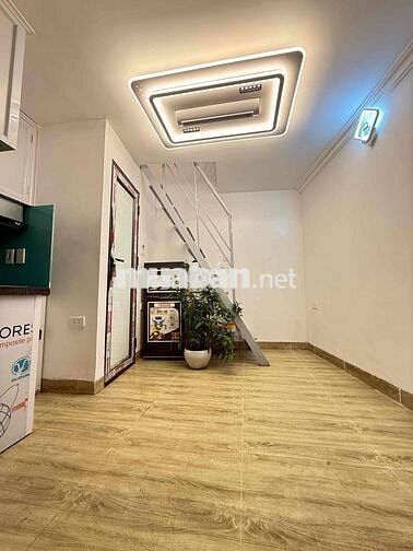 Nhà 4 tầng đất thổ cư diện tích 11m đầy đủ giấy tờ