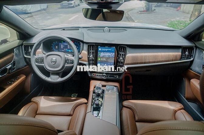 Volvo S90 2025 LWB Ultimate B6 AWD - 300 km