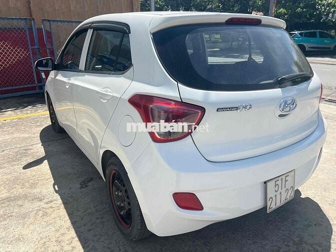 Hyundai Grand i10 2015 số sàn - 75000 km