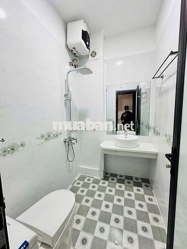 NHÀ HỒ TÙNG MẬU-36M-NGÕ XE BA GÁC-50M RA PHỐ-Ô CHỜ THANG MÁY.