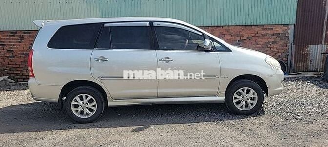 Toyota Innova 2007 - 247000 km