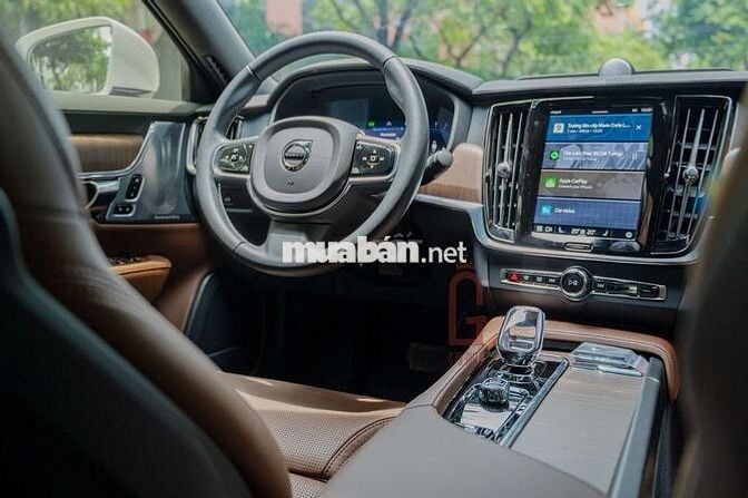 Volvo S90 2025 LWB Ultimate B6 AWD - 300 km