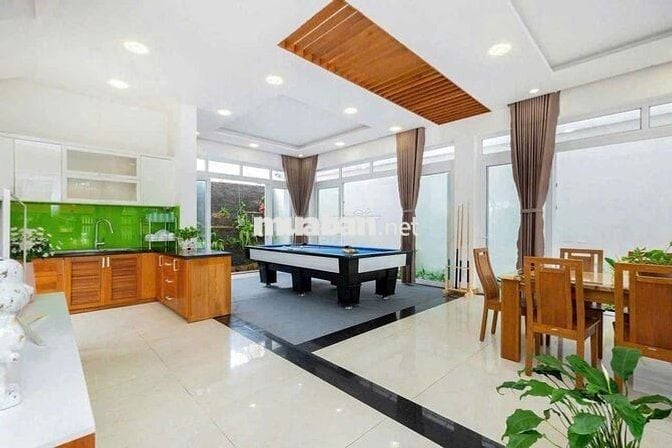 Cho thuê biệt thự sân vườn hẻm ô tô gần biển bãi sau Vũng Tàu