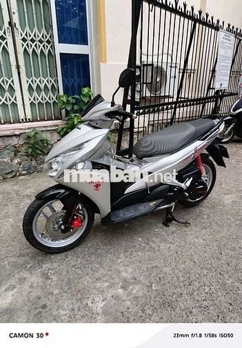 Xe moi dọn sạch đẹp