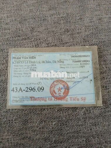 Gia đình đổi xe cần bán Rondo 2017 2.0 GAT