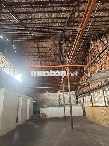 cho thuê mặt bằng Nguyễn Văn Linh 258m2 giá 50 tr