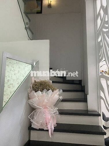 NHÀ HẺM XE HƠI, NGAY NGÃ TƯ HÀNG XANH, BÌNH THẠNH,72M2,HẺM 8M,CHỈ 9TỶ.