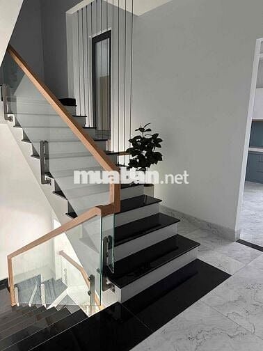 Nhà chính chủ Khuông Việt cần bán nhanh rẻ, nhà đẹp mới chưa ở