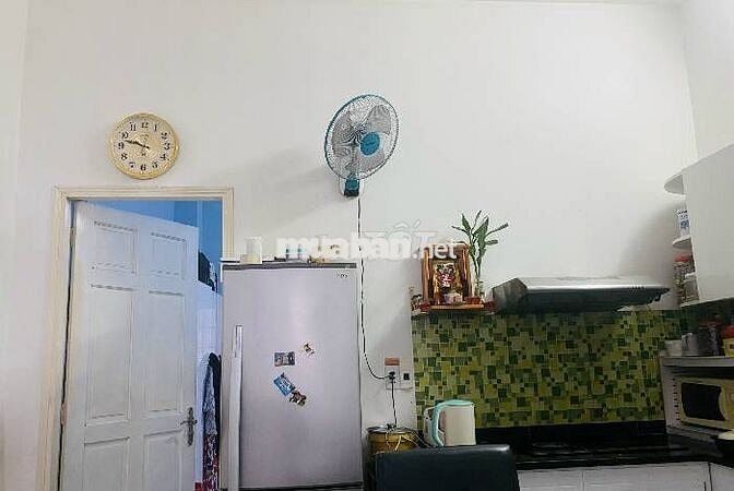 NHÀ HẺM XE HƠI, NGAY NGÃ TƯ HÀNG XANH, BÌNH THẠNH,72M2,HẺM 8M,CHỈ 9TỶ.