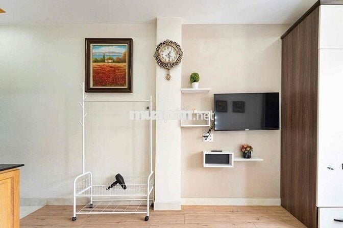Căn Hộ Cửa Sổ Thang Máy Phú Nhuận Gần Phan Xích Long Trường Sa Quận 1