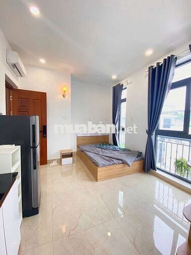 STUDIO BAN CÔNG  - CỬA SỔ TRỜI LỚN - FULL NỘI THẤT GẦN CHỢ BÀ CHIỂU