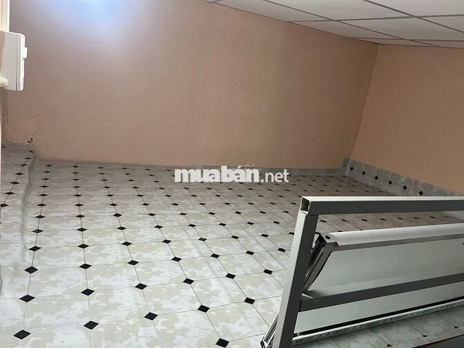 Phòng trọ 20m2 có gác, nhà vệ sinh riêng XVNT, p 25, Bình Thạnh
