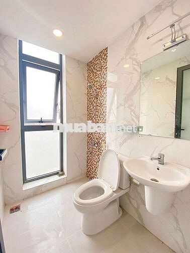 STUDIO BAN CÔNG  - CỬA SỔ TRỜI LỚN - FULL NỘI THẤT GẦN CHỢ BÀ CHIỂU