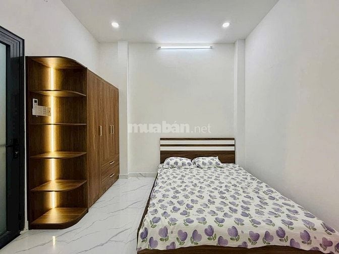 Chủ kẹt vốn cần bán gấp nhà 61,3m2 giá 2tỷ100triệu Nguyễn Minh Hoàng 