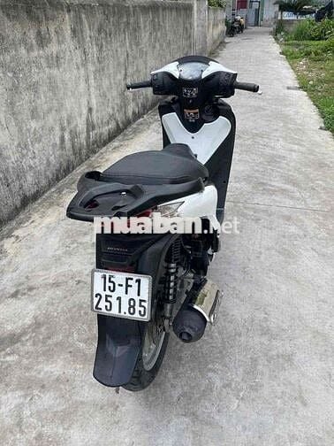 Cần bán việt nam 2016 150c smatkey độ fom ý