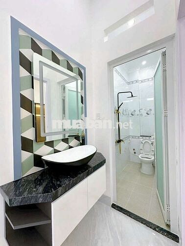 NHÀ TRỆT LẦU  - HẺM 876, TRẦN NAM PHÚ