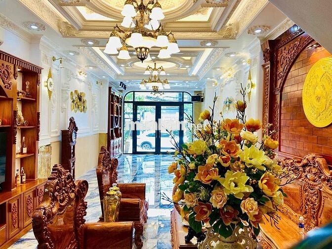 Chính chủ bán nhà Mặt Tiền Nguyễn Hiền