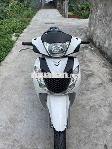 Cần bán việt nam 2016 150c smatkey độ fom ý