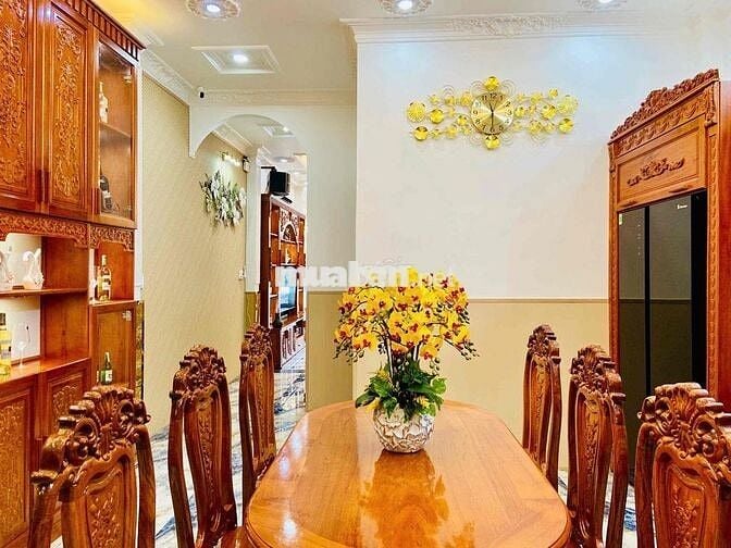 Chính chủ bán nhà Mặt Tiền Nguyễn Hiền