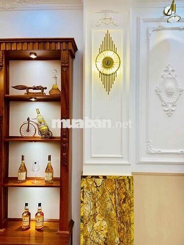 Chính chủ bán nhà Mặt Tiền Nguyễn Hiền