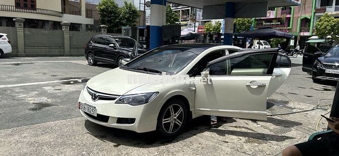 Bán civic 2008 AT 2.0L màu trắng camay