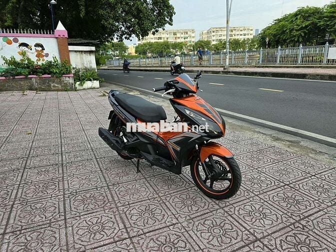 Nhà chật bán AB2014 cam đen