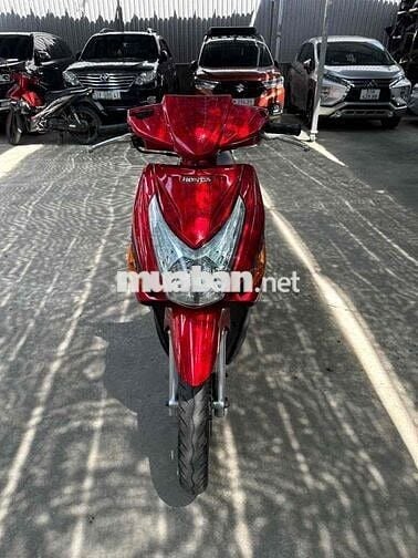 Honda Click 110 BXC màu đỏ đời 2011 bstp xe rin