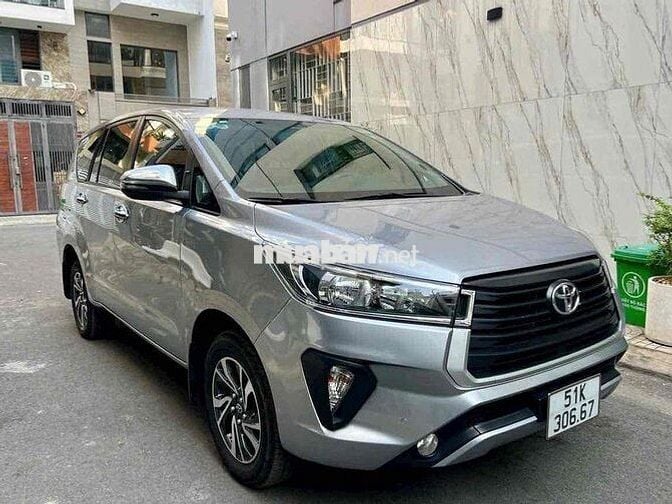 Toyota Innova 2022 E 2.0 MT - 68000 km