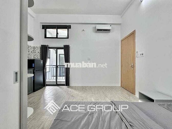 Căn Hộ Ban Công Thang Máy Bình Thạnh Gần Nguyễn Gia Trí Hàng Xanh Q1