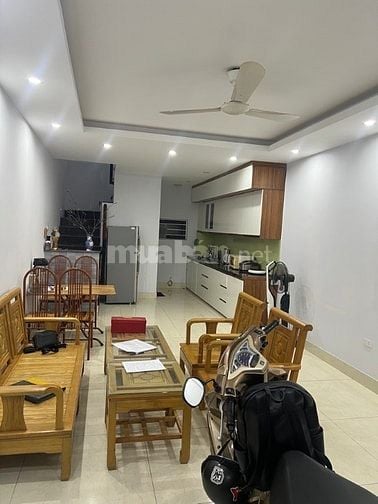 Bán nhà Định công thượng , dt 50m2 giá 8.95 tỷ
